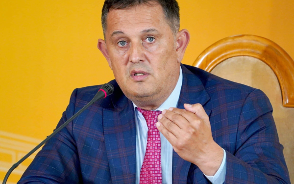 Piperea (AUR): „Sub nicio formă USR în guvern”