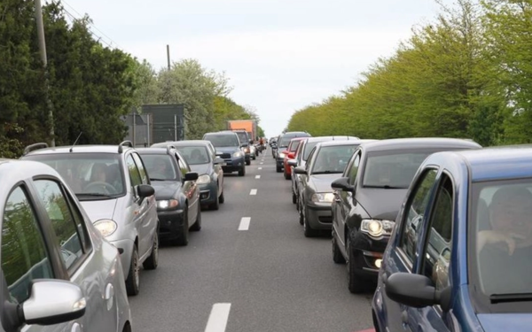 Aglomerație pe drumuri după Paște: Poliția indică rute ocolitoare șoferilor