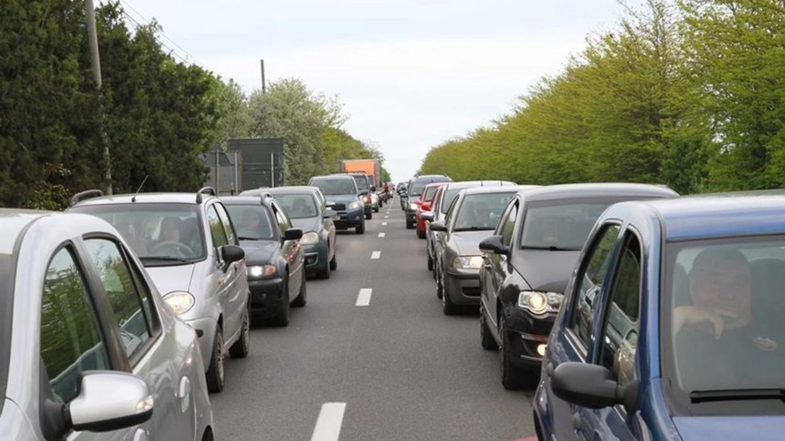 Aglomerație pe drumuri după Paște: Poliția indică rute ocolitoare șoferilor