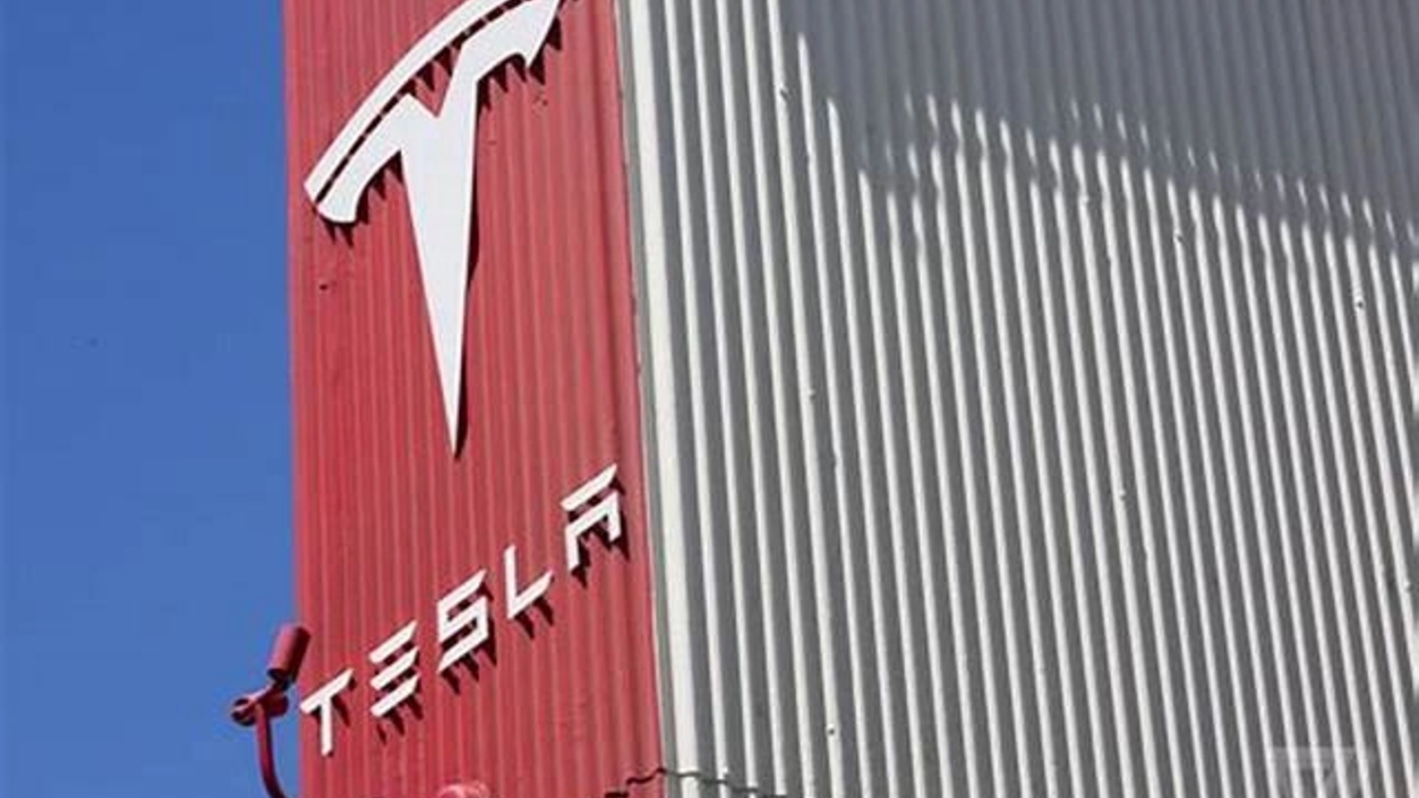 Tesla, pas uriaș: Fabrica-cheie pentru roboți umanoizi, pregătită!