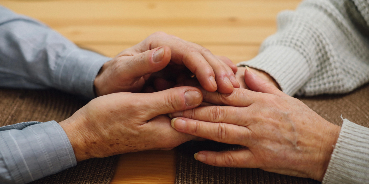 Când începe bătrânețea? Studiul pe 14.000 de oameni dezvăluie vârsta reală