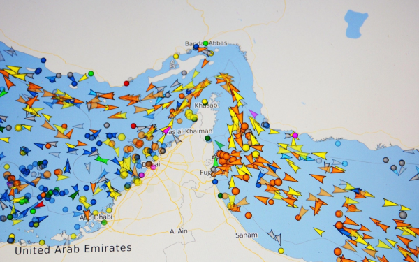 Stare de așteptare în Ormuz: Iran și SUA, blocate în negocieri
