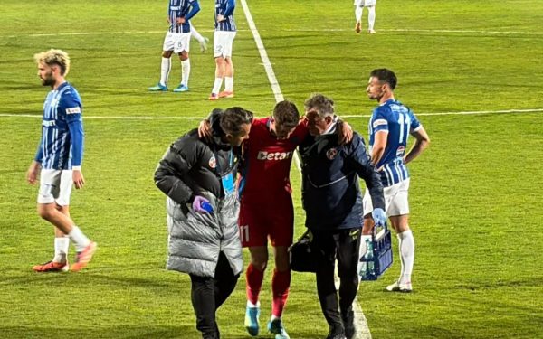 Panică la FCSB: Accidentare GRAVĂ, baraj ratat? Arbitrul a oprit jocul