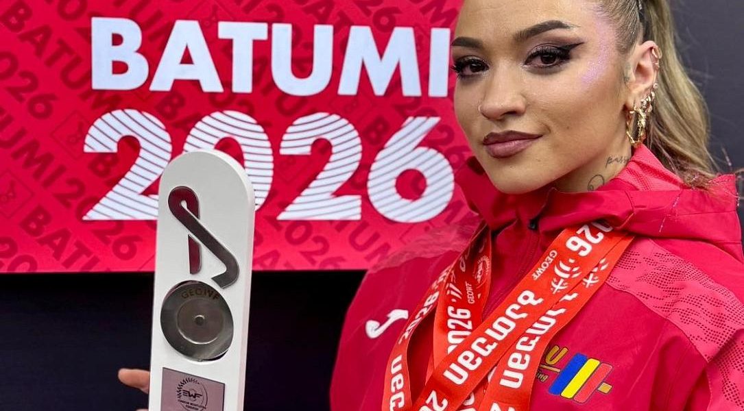 Mihaela Cambei, triplă medaliată la Campionatul de Haltere din Georgia