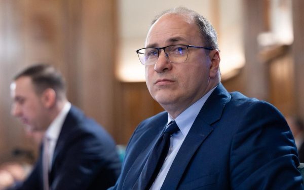 Mihai Dimian, maraton de muncă la Educație: 14 ore pe zi, fără reforme bruște