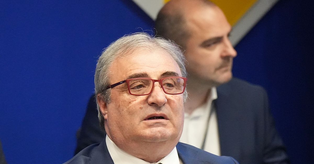 Mihai Stoichiță, în vârstă de 71 de ani, urmează să își încheie mandatul ca director tehnic al Federației Române de Fotbal (FRF), conform declarațiilor surselor apropiate de instituție