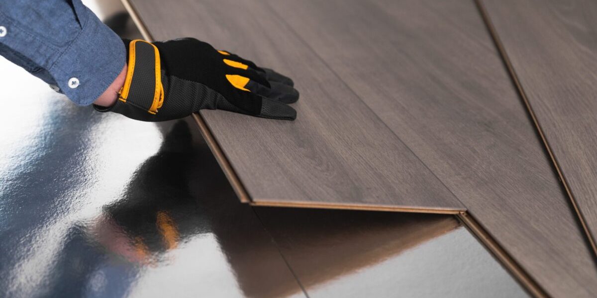 Se PUNE parchet NOU peste cel VECHI? GHID complet pentru un montaj reușit