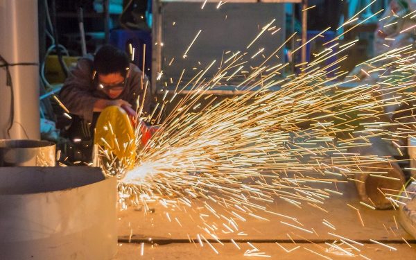 România, campioană la muncă: Cât sunt plătiți românii în comparatie cu Europa