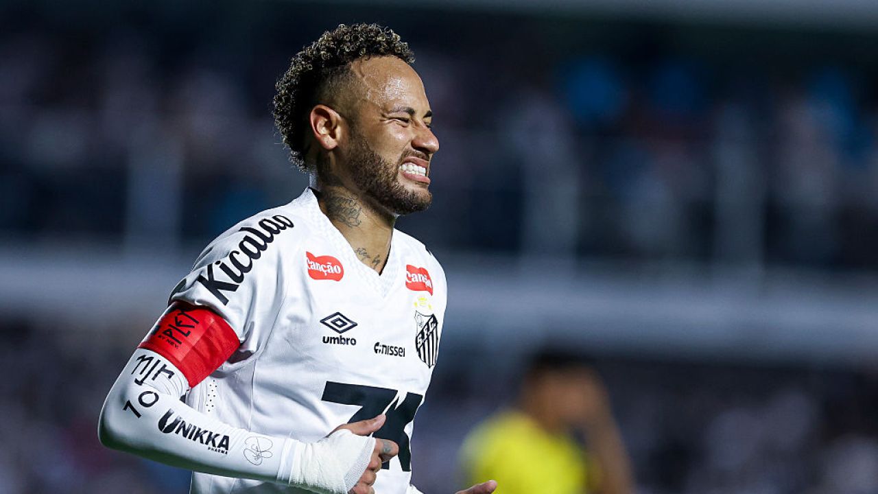 Neymar, starul brazilian al fotbalului, ar putea face un pas neașteptat în cariera sa, luând în considerare o nouă provocare
