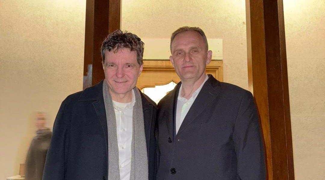 Nicușor Dan, cu șeful PSD Prahova, la mănăstire de Paște