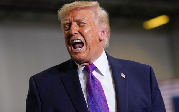 Trump, atac DUR la influencerii critici: au IQ „scăzut” și-l supără