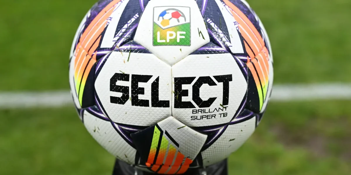 Datorii URIAȘE la o echipă de tradiție din Superliga: Cine investește?