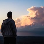 Ce dezvăluie știința despre SINGURĂTATE: efecte neașteptate