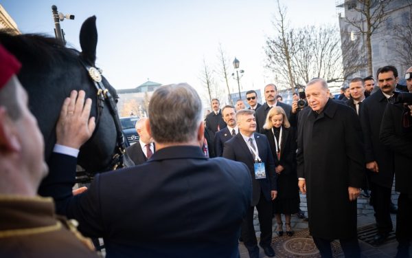 Magyar, discuții cu Erdoğan despre invitația la Budapesta