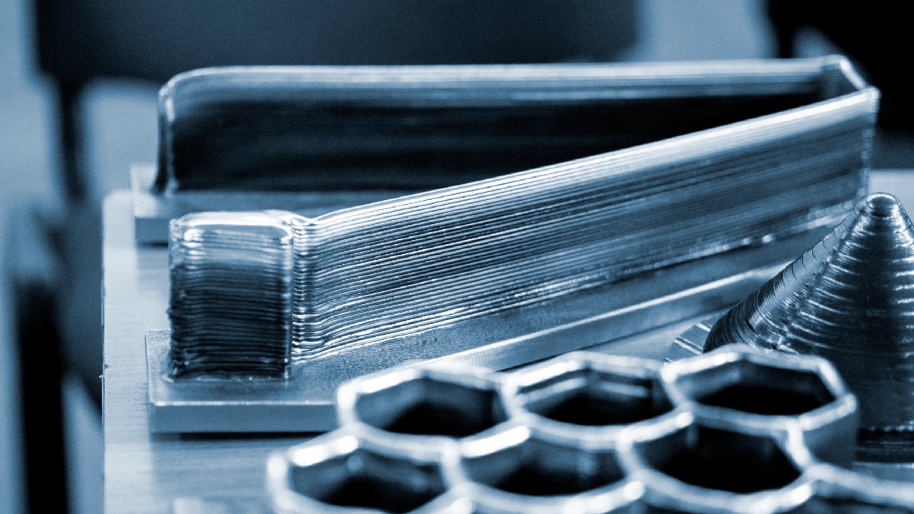 Oțelul care nu ruginește, inventat de savanți: Mai puternic și mai flexibil