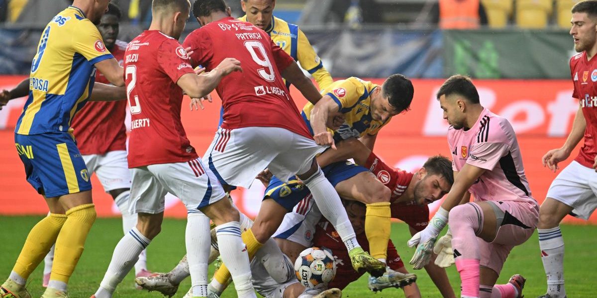 Datorii URIAȘE: Șefii clubului au șocat jucătorii cu măsura luată