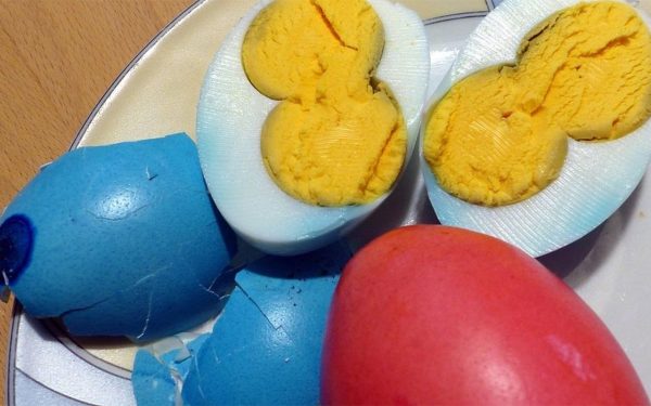 Ce ascund ouăle cu două gălbenușuri? Adevărul despre beneficii