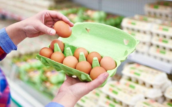 Ouă CONTAMINATE cu Salmonella, retrase de URGENȚĂ în România, înainte de Paște