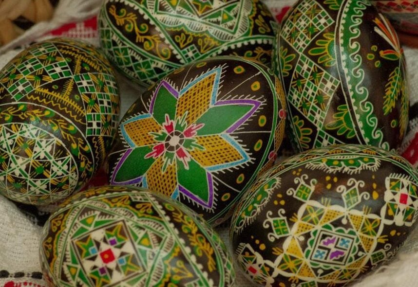 Paștele ortodox, misterul ouălor încondeiate: tradiție și simboluri