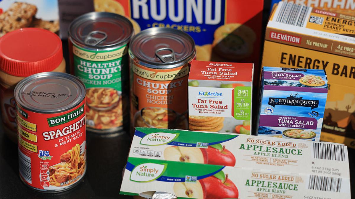 În contextul creșterii gradului de incertitudine geopolitică și a riscurilor de securitate, autoritățile și specialiștii recomandă ca fiecare familie să aibă în casă o rezervă de alimente pentru situații de urgență