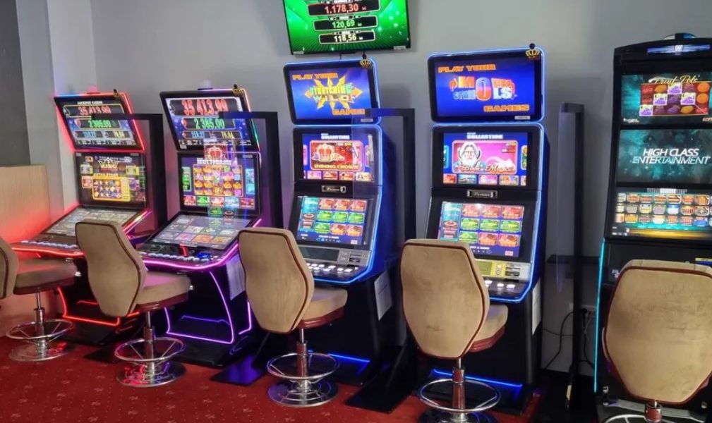 Primarul din Pitești, Cristian Gentea, pregătește un proiect de hotărâre prin care va interzice complet jocurile de noroc în municipiu, cu excepția locațiilor specifice