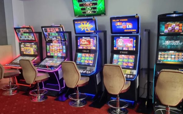 Primarul din Pitești, Cristian Gentea, pregătește un proiect de hotărâre prin care va interzice complet jocurile de noroc în municipiu, cu excepția locațiilor specifice