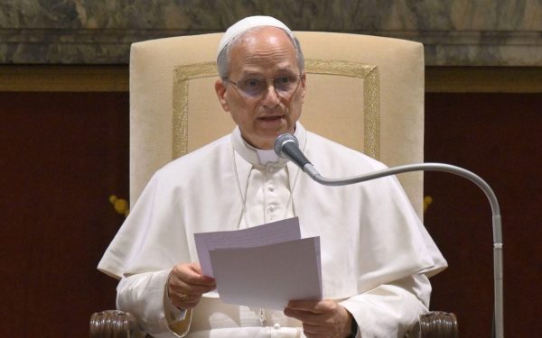 Papa LEON îl face „tiran” pe DONALD Trump: „Lumea e devastată”