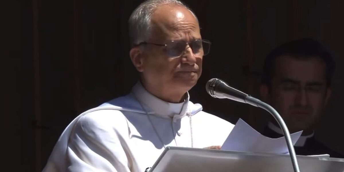 D. Trump refuză duelul verbal: „Nu dezbat cu el!”