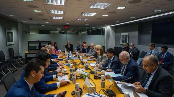 Patru miniștri români în SUA: Chirieac, verdict sec: „Pe barba lor!”