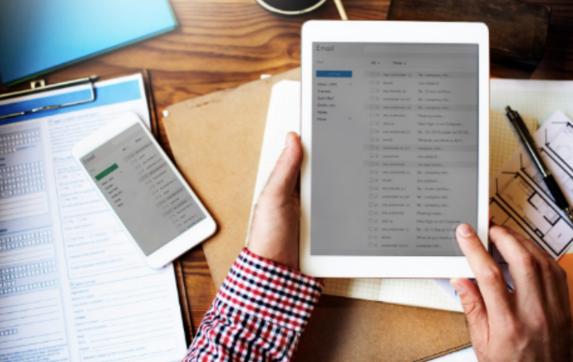 Cea mai bună metodă de a combina mai multe fișiere PDF într-un document unic În era digitală, fișierele PDF reprezintă standardul pentru păstrarea și schimbul de informații