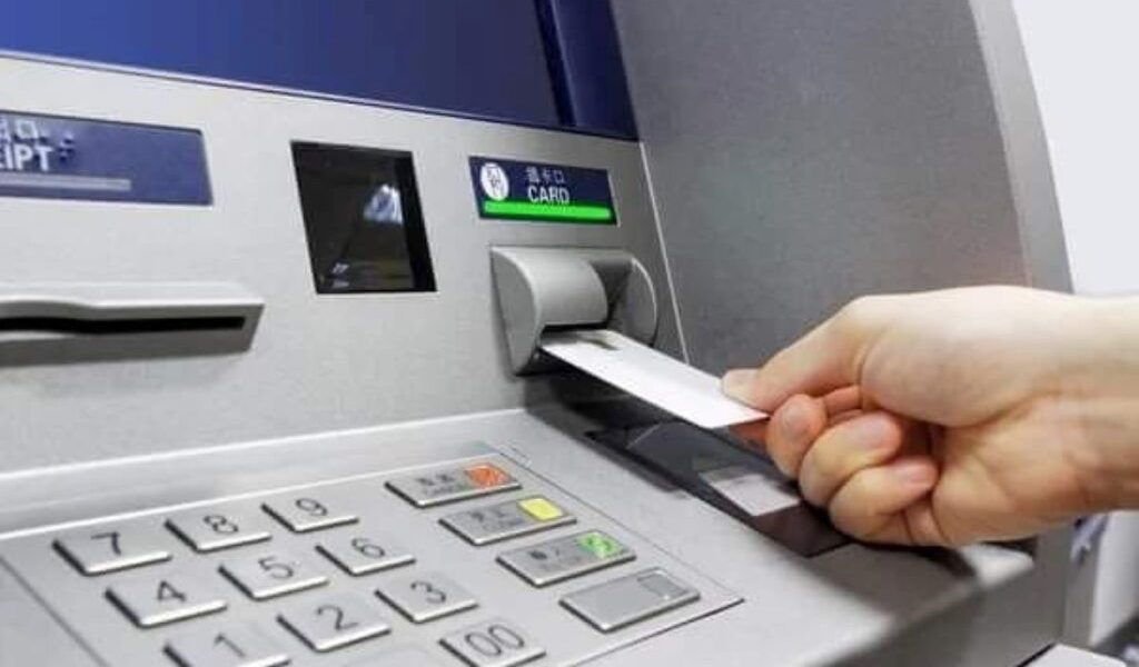 Românii pierd bani la Pilonul 2: Ce trebuie să știi înainte să retragi