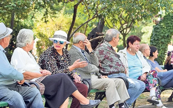 Pensionarii VULNERABILI, loviți de o nouă scumpire în 2026