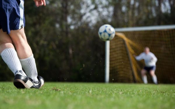 Juniori, internați în masă: Toxiinfecție alimentară într-o echipă de fotbal din România