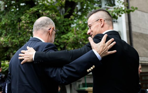 ONG-uri acuză lideri UDMR de implicare în campania lui Viktor Orban: Plângere în Ungaria și România