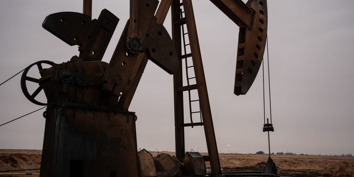 Petrolul explodează, armistițiul pe sfârșite în Iran. Noi negocieri la Islamabad