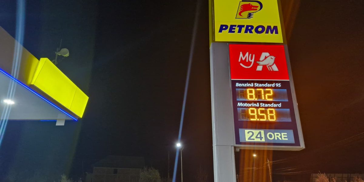 Petrom a redus prețurile la pompă pentru benzină și motorină, o mișcare care ar putea oferi o mică ușurare șoferilor români