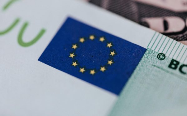 Comisia Europeană, lovitură financiară: 9 miliarde € pentru UE din 2026