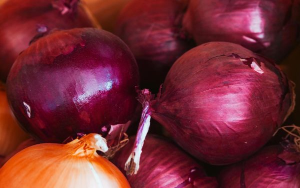 Ceapă roșie revoluționară: Gust blând, mai puțin iute, după 14 ani de cercetare