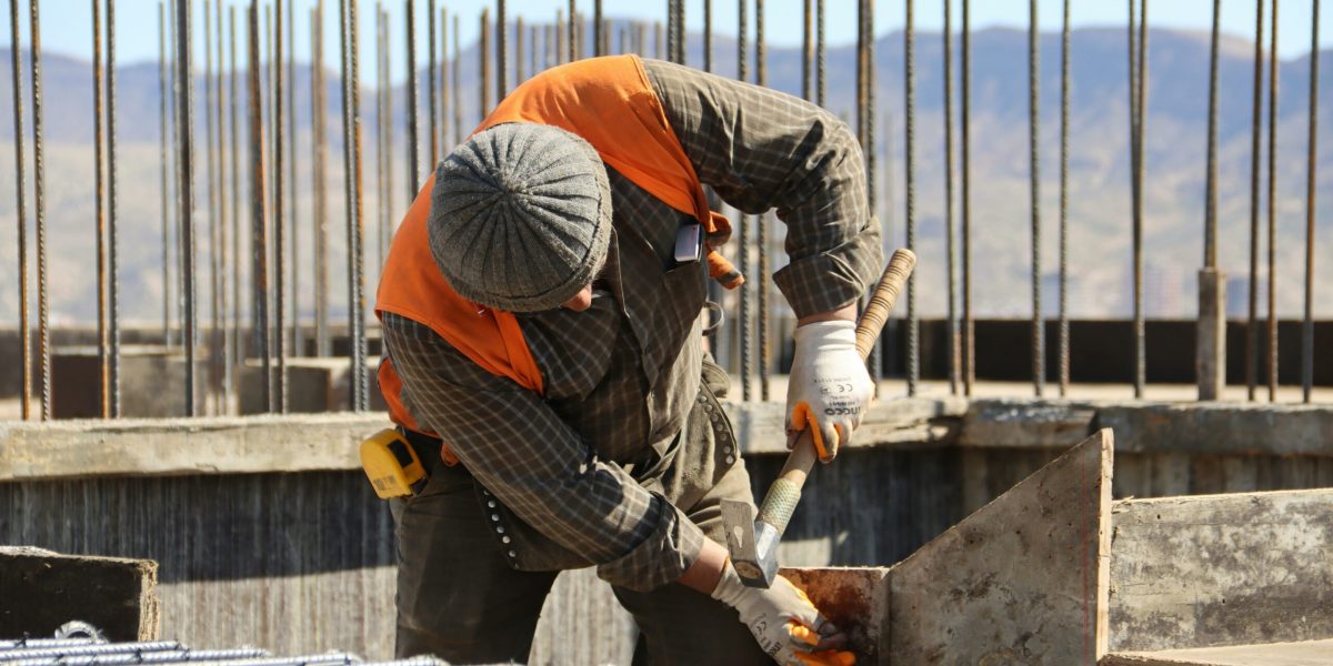 Peste 32.000 de joburi libere în România: Unde se găsesc cele mai multe locuri de muncă