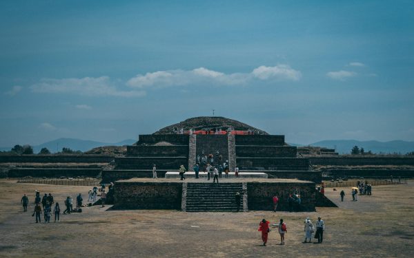 Atacul de la piramidele Teotihuacan: Criminalul, influențat de masacrele din SUA