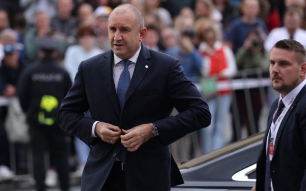 Radev, pilotul bulgar, forțează Guvern: „Dacă nu reușește, pică în gol!”