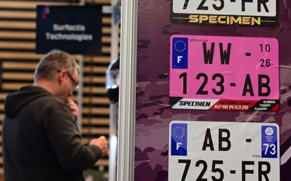 Roz pe șosele: ce ascund plăcuțele auto din 2026 în țara europeană