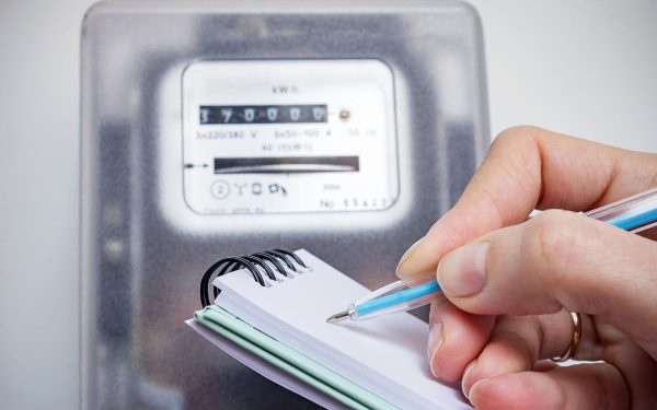 PPC lovește prețurile: Ofertă de ENERGIE, valabilă 1 AN, pentru români
