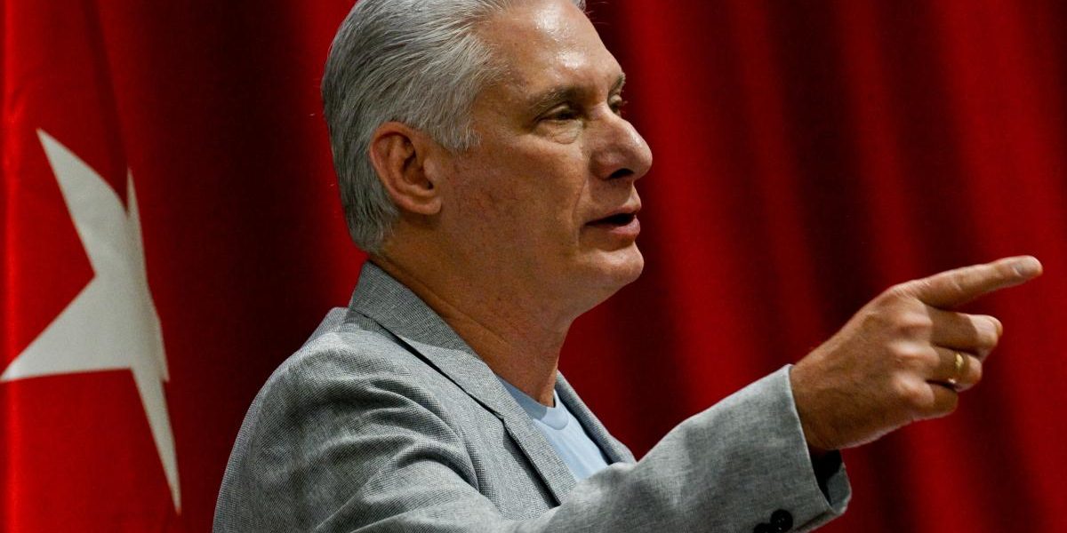 Președintele Cubei sfidează SUA: Nu demisionează. Rusia promite sprijin necondiționat