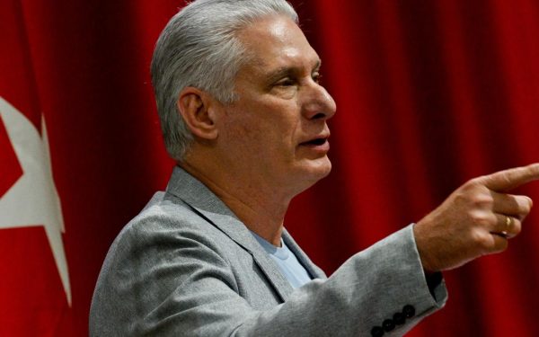 Președintele Cubei sfidează SUA: Nu demisionează. Rusia promite sprijin necondiționat