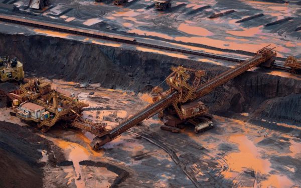 Almonty Industries fuge de China: Mută sediul în SUA, sperând la independență