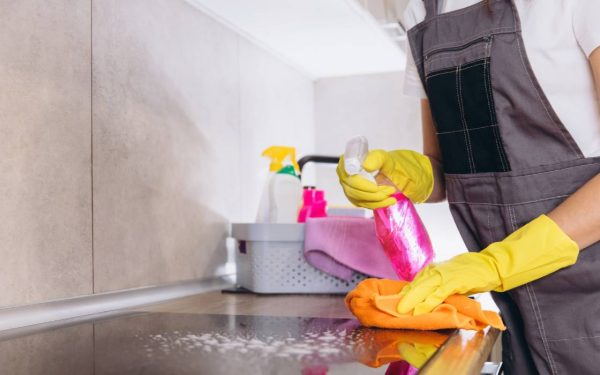 Atenție, pericol în casă: Ce NU amesteci niciodată la curățenie!