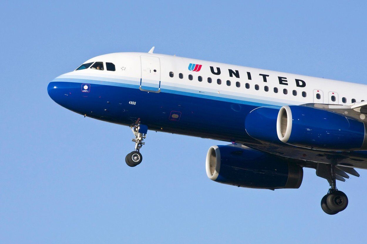 United Airlines, cu ochii pe American Airlines: Fuziune uriașă în zări