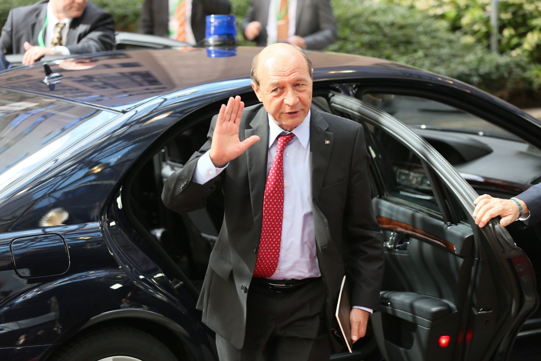 Fostul președinte Traian Băsescu a pledat pentru constituirea unei armate europene, ca alternativă la potențiala instabilitate cauzată de SUA sub conducerea lui Donald Trump