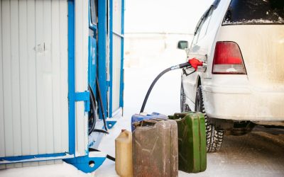 Ai voie să iei combustibil în canistră de la benzinărie conform noilor reguli